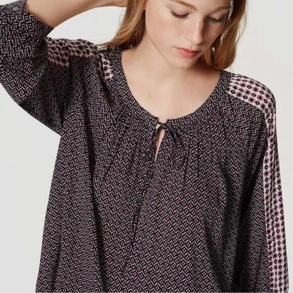 Ann Taylor Loft Mixed Geo Peasant 3/4 Sleeve Blouse Size Small - Picture 2 of 11